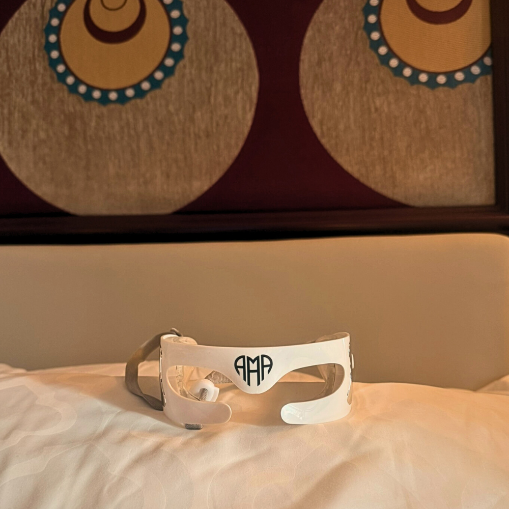 Almafirm 880nm Red Light Therapy Eye Mask – Deep Cellular Renewal & Collagen Boost